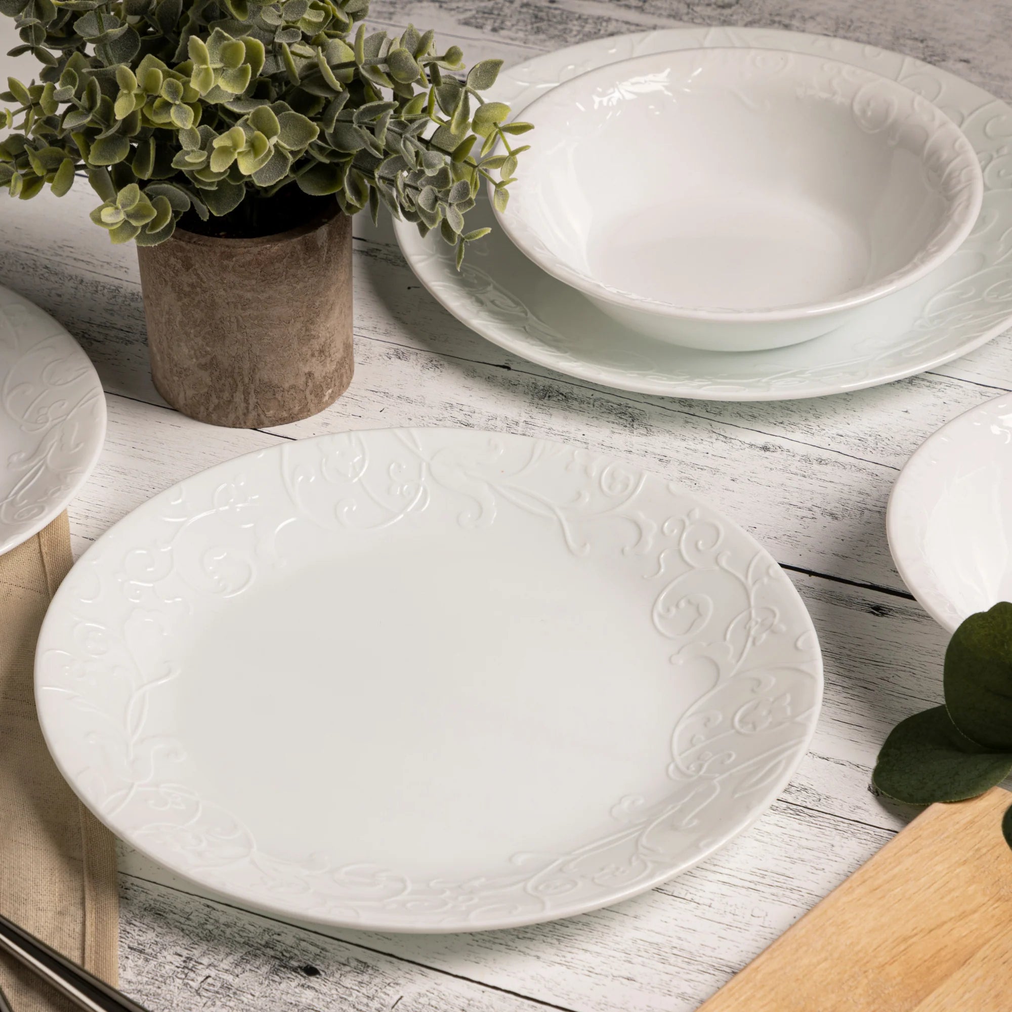 Bella Faenza 18-piece Dinnerware Set, Service for 6 - Image 4